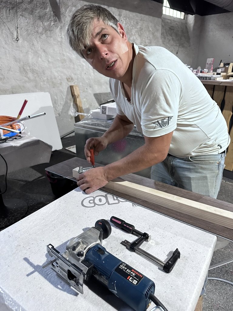 Umbauaufnahme 4: Viele Hände, viel Handwerk
